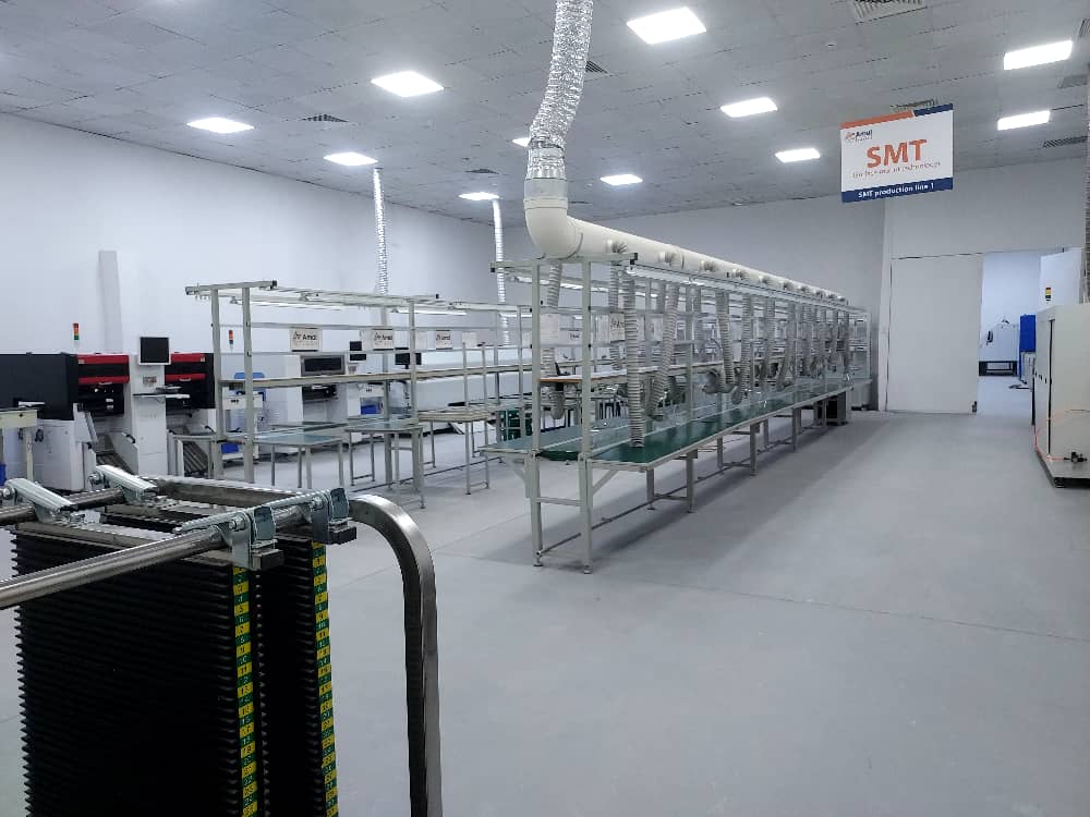 Surface-mount technology equipment at AmalTech